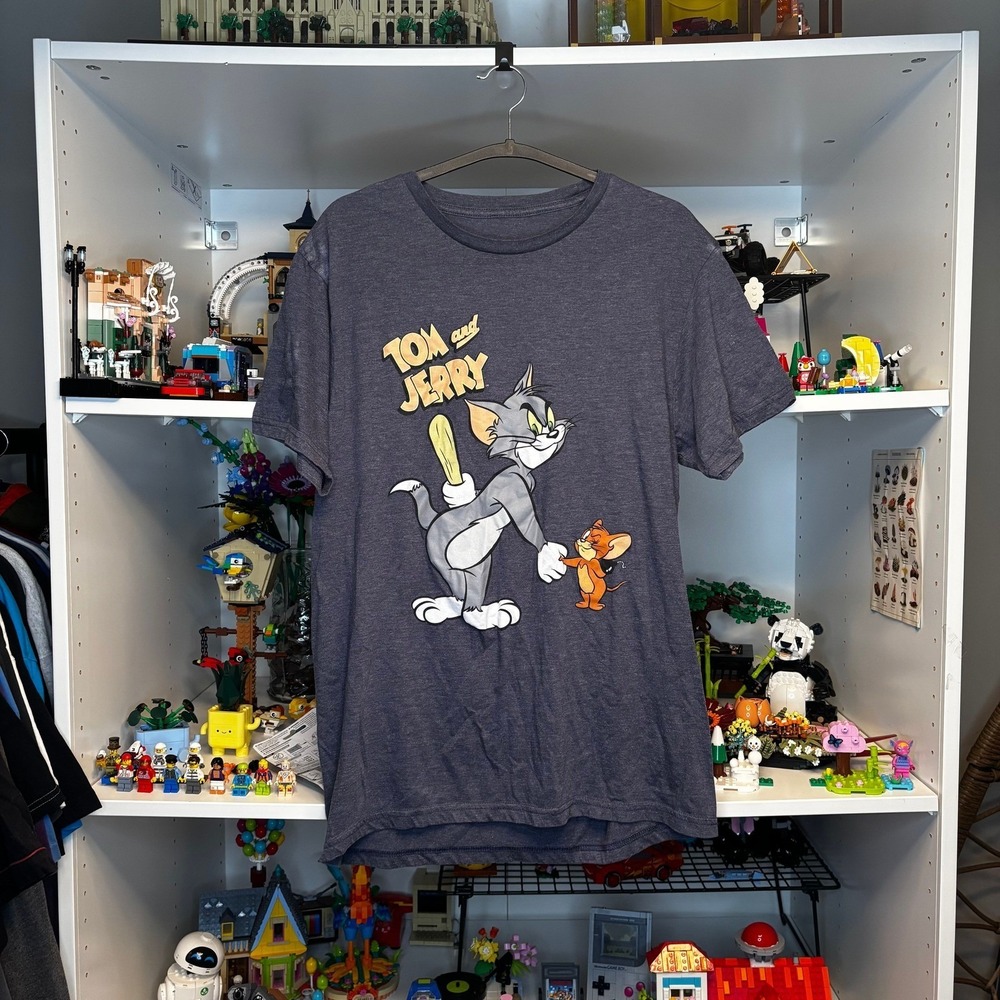 Tom and Jerry T-Shirt Large